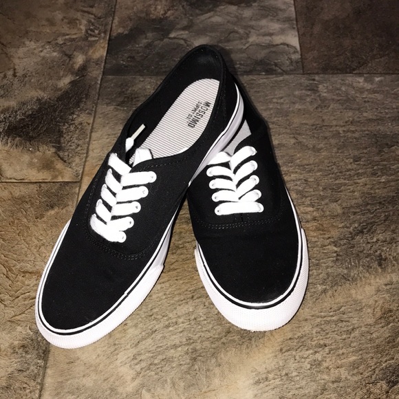 Mossimo Supply Co. Shoes - MOSSIMO Supply Co. Shoes